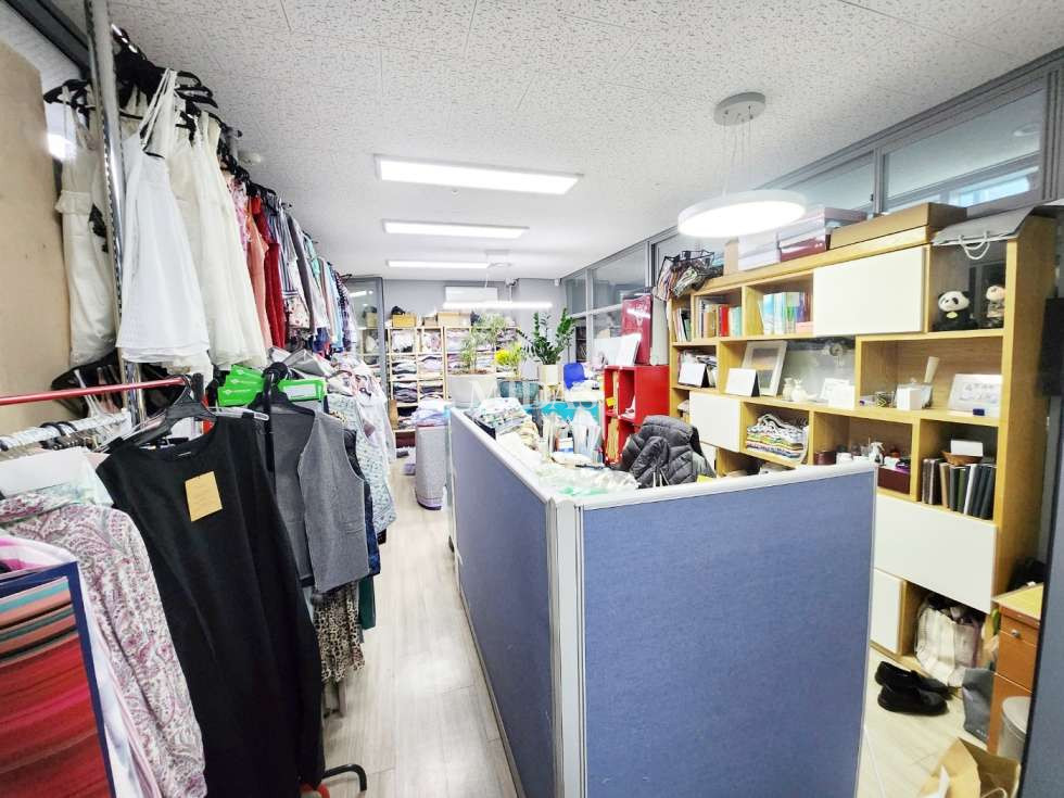 서울 성동구 성수동2가 성수동 카페거리 위치 대형평수, 2개 호실 임대, 분할임대 가능 월세 매물번호 10094 사진 2