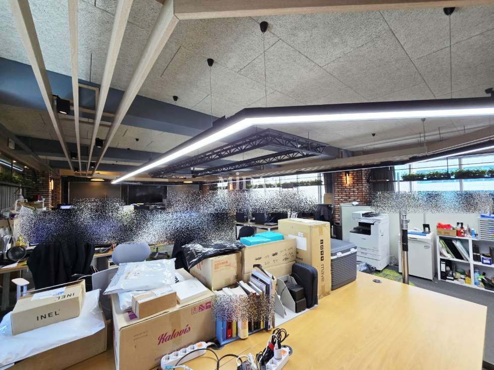 서울 강남구 삼성동 H IT기업 모여 있는 건물입니다. 인테리어 무상인수 가능합니다. 월세 매물번호 10708 사진 2