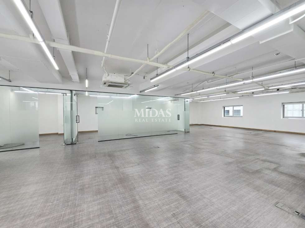 서울 강남구 역삼동 H 뷰, 채광 좋은 가성비 사무실입니다. 인테리어 무상인수 월세 매물번호 10713 사진 5