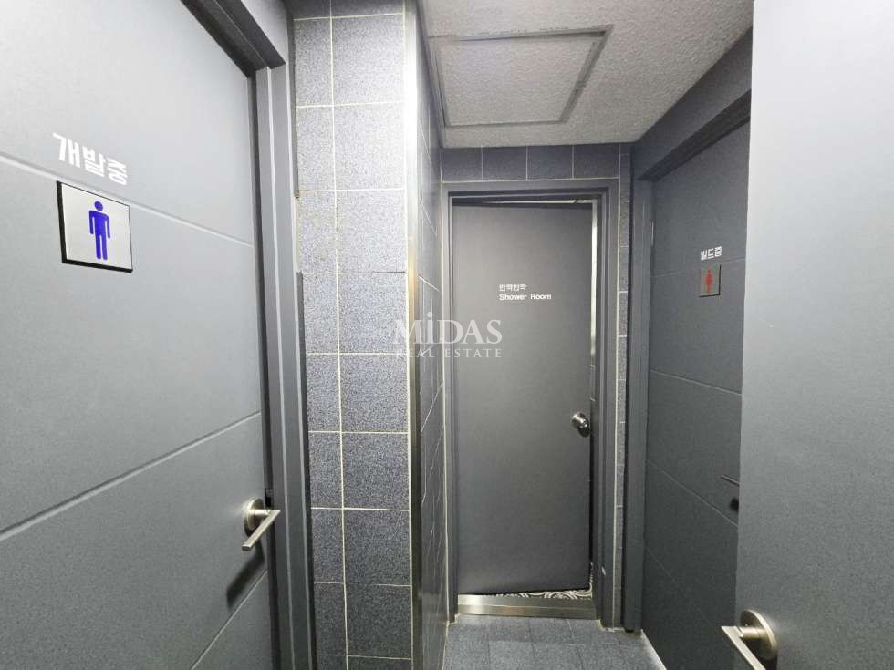 서울 강남구 삼성동 H IT기업 모여 있는 건물입니다. 인테리어 무상인수 가능합니다. 월세 매물번호 10707 사진 8