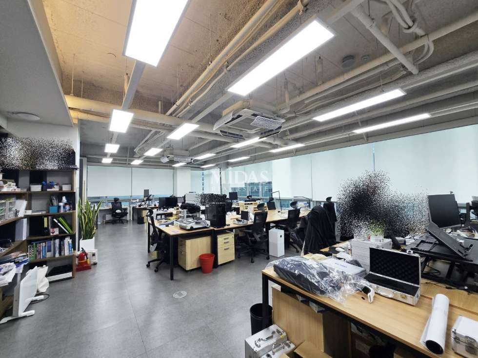 서울 강남구 역삼동 H 테헤란 대로변 가성비, 인테리어 무상인수 가능한 사무실입니다. 월세 매물번호 10695 사진 2