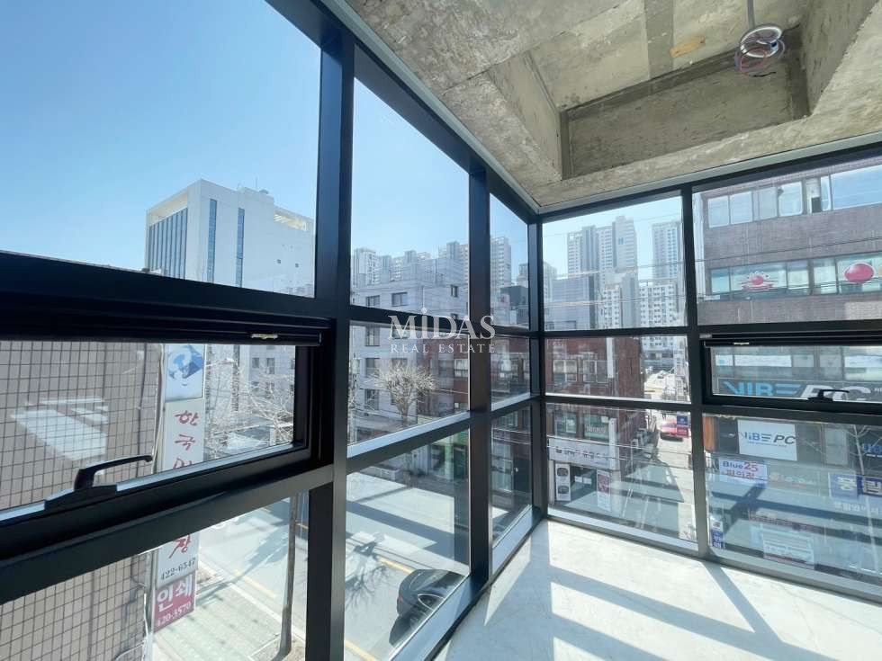 서울 송파구 석촌동 석촌동 O 신축 O 첫입주 O 통임대 O 전용 186 월세 매물번호 10572 사진 11