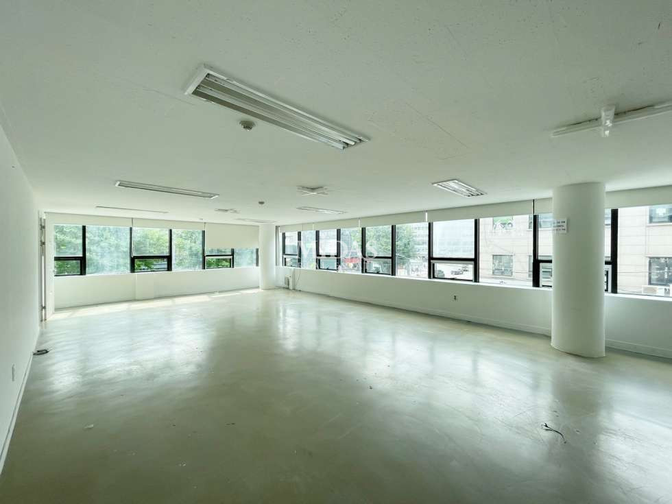 서울 송파구 삼전동 석촌고분역 O 역세권O 전용 45O 깔끔한 사무실 O 월세 매물번호 10527 사진 5