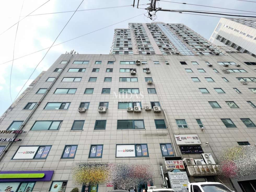 서울 송파구 방이동 잠실역 O 역세권 O 전용130O 병의원O 상가O 사무실O 월세 매물번호 10483 사진 1