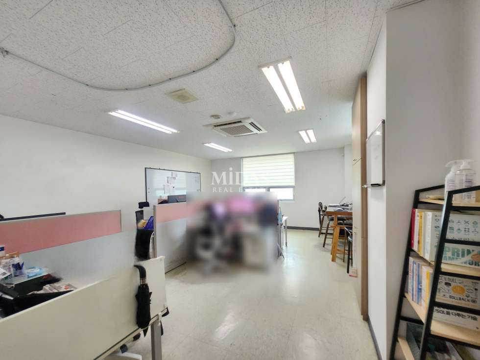 서울 성동구 성수동2가 성수동 카페 거리 내 임대료 저렴한 전용50 사무실 + 룸2개 월세 매물번호 10897 사진 7