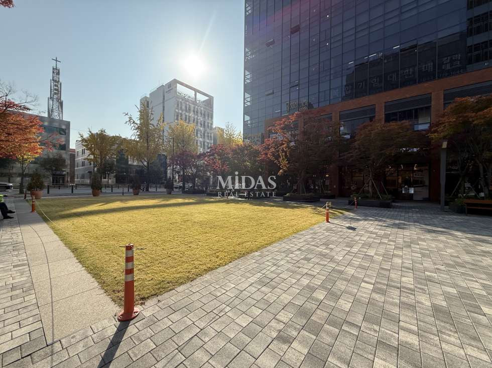 서울 성동구 성수동2가 281-18 성수SKV1CENTERII동 【 코너 +통창ㅣ실95평ㅣ주차3대ㅣS급인테리어 】 월세 매물번호 11074 사진 9