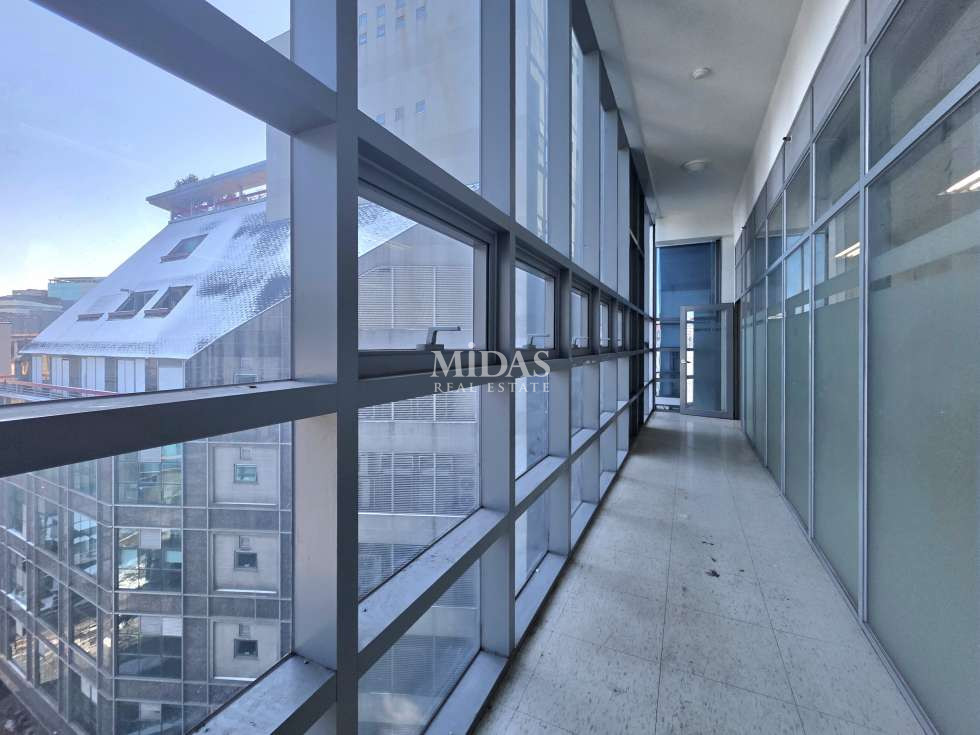 서울 성동구 성수동2가 A동 Midas. 28P. 초역세권. 유리룸2 . 코너호실. 로딩덕 화물엘베보유. 새로운 발걸음을 응원합니다！ 월세 매물번호 11098 사진 7