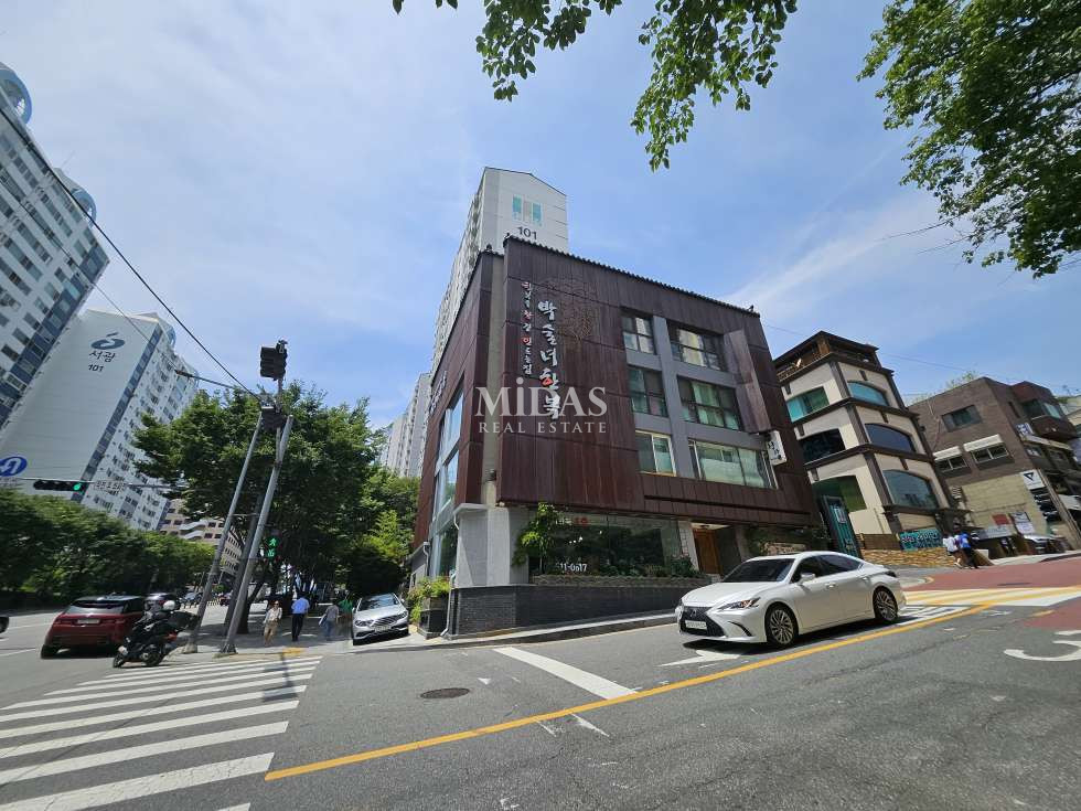 서울 강남구 청담동 상가동 MiDAS Real Estate 월세 매물번호 10526 사진 1