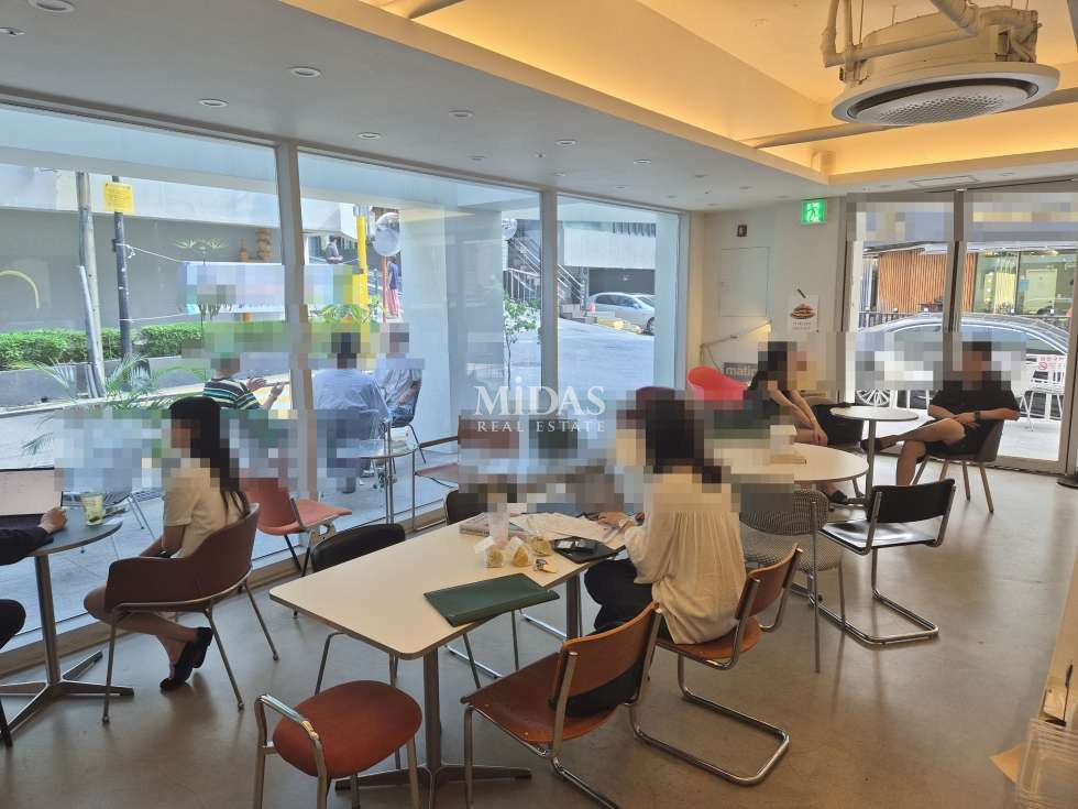 서울 강남구 논현동 I A급 입지 I 핵심 상권 I 저렴한 임대료 I 접근성 우수 I 월세 매물번호 10079 사진 3