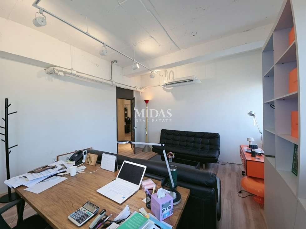 서울 강남구 신사동 도산대로 대로변 빌딩, 인테리어 가성비 월세 매물번호 11061 사진 2