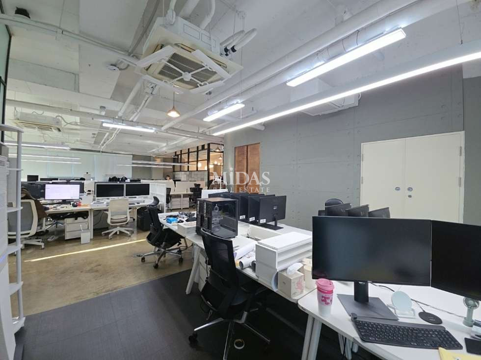 서울 강남구 논현동 사진有, 언주역0.1초, 대로변대형, A급인테리어, 주차2대 월세 매물번호 11054 사진 8