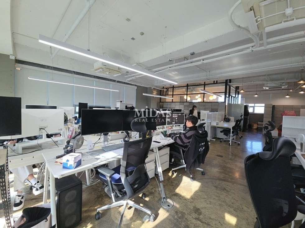 서울 강남구 논현동 사진有, 언주역0.1초, 대로변대형, A급인테리어, 주차2대 월세 매물번호 11054 사진 10