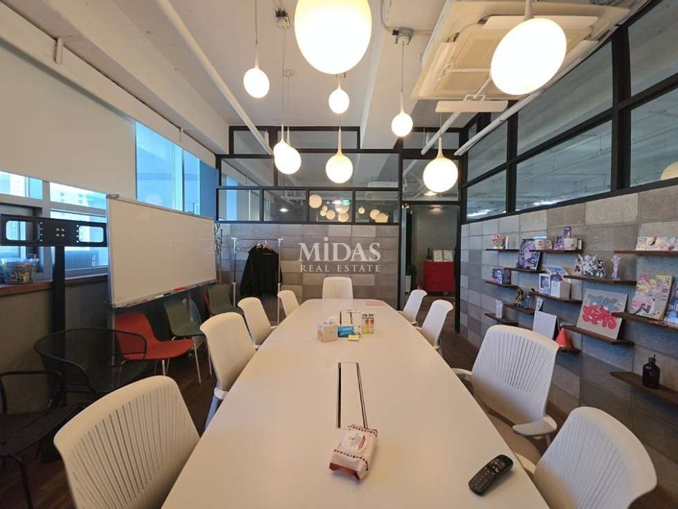 서울 강남구 논현동 사진有, 언주역0.1초, 대로변대형, A급인테리어, 주차2대 월세 매물번호 11054 사진 16