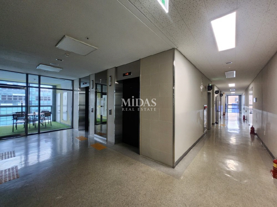 서울 성동구 성수동1가 13-207 (서울숲AK밸리 지식산업센터) 【뚝섬역역세권ㅣ코너호실ㅣ실60평임대 】 월세 매물번호 11109 사진 22