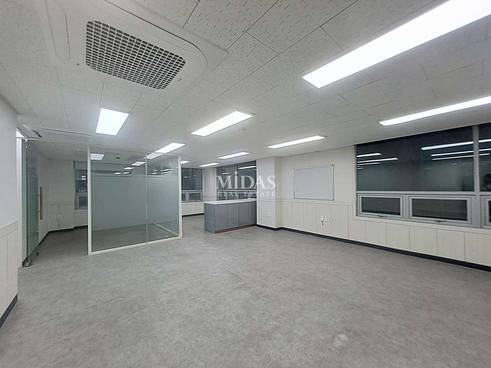 서울 강남구 역삼동 선릉역 도보 2분 인테리어 무상승계 or 원상회복 월세 매물번호 10790 사진 1