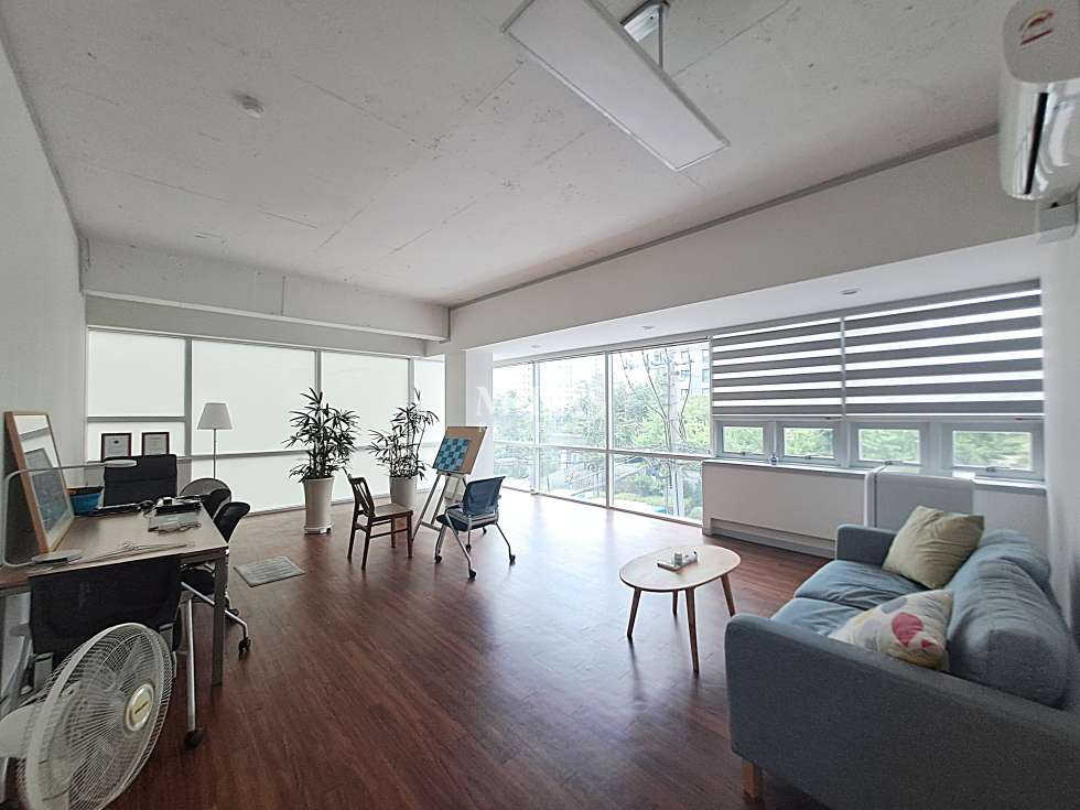 서울 강남구 대치동 선릉역 대로변 화이트&우드 인테리어 무상승계 월세 매물번호 10787 사진 3