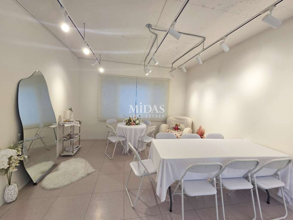 서울 강남구 역삼동 화이트톤 밝은채광 단독주택형 통임대 주차4대 월세 매물번호 11144 사진 2