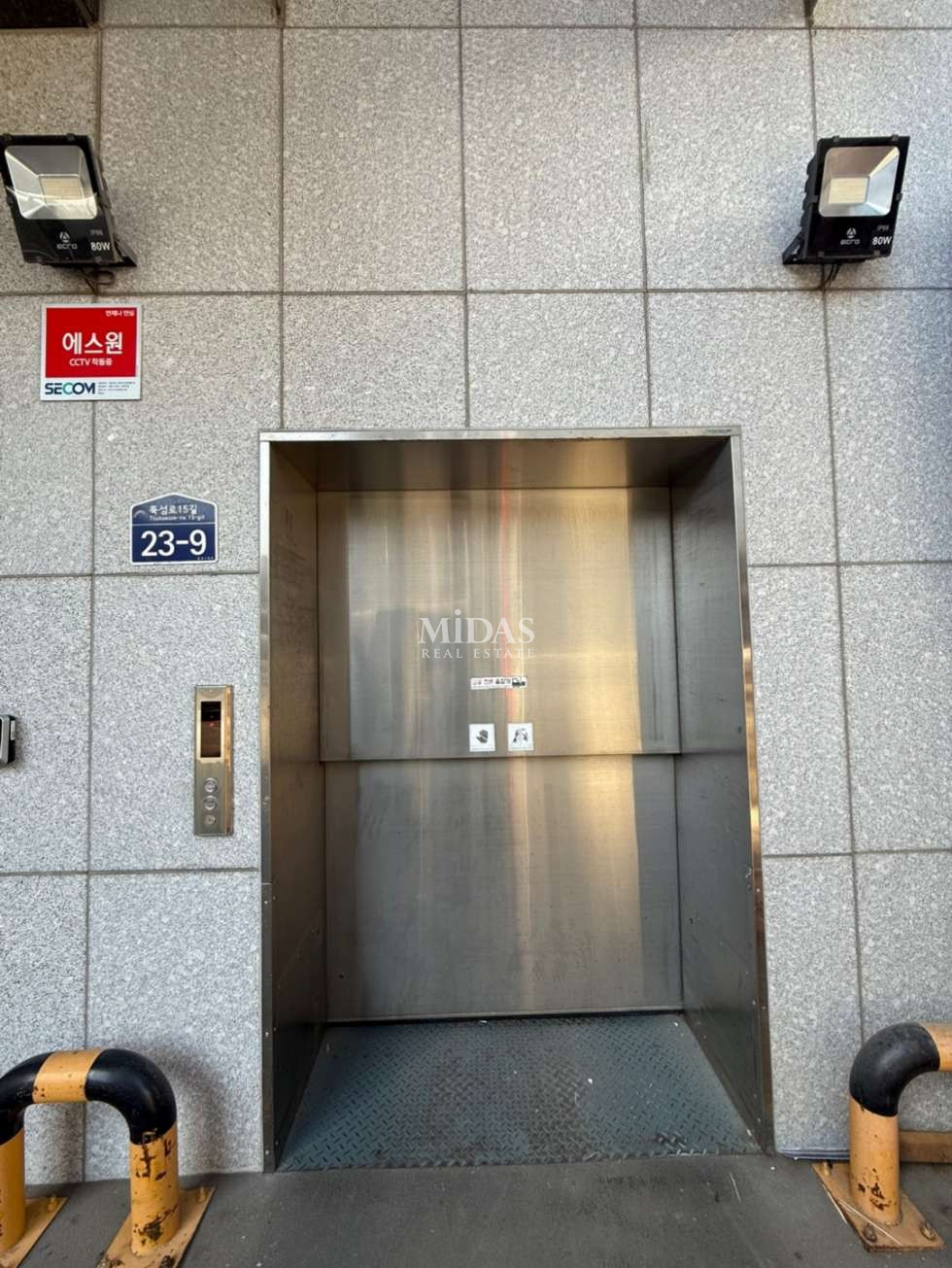 서울 성동구 성수동2가 257-2 【 ㅣ실79평ㅣ단독층ㅣ층고높은ㅣ1.5톤화물엘베+카리프트ㅣ】 월세 매물번호 11225 사진 34