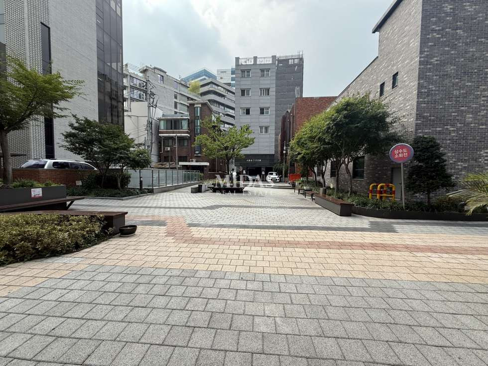서울 성동구 성수동1가 656-882 (더 스페이스 타워) 《 약50평ㅣ썬큰+높은층고+해썹시설가능 》 월세 매물번호 11236 사진 13