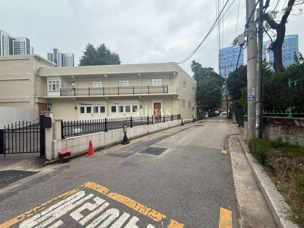 서울 성동구 성수동1가 656-525 성수동 60억대 신축 사옥부지 + 뚝섬역 초역세권ㅣ평당1억1,000만원 매매 매물번호 11272 사진 2
