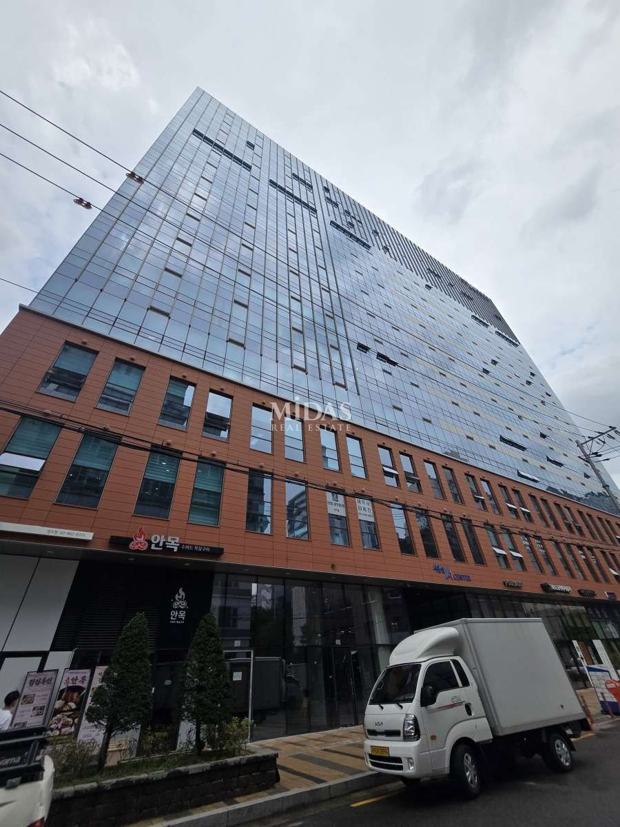 서울 성동구 성수동1가 뚝섬역 도보6분 깔끔한사무실 지식산업센터 매매 매물번호 11326 사진 9