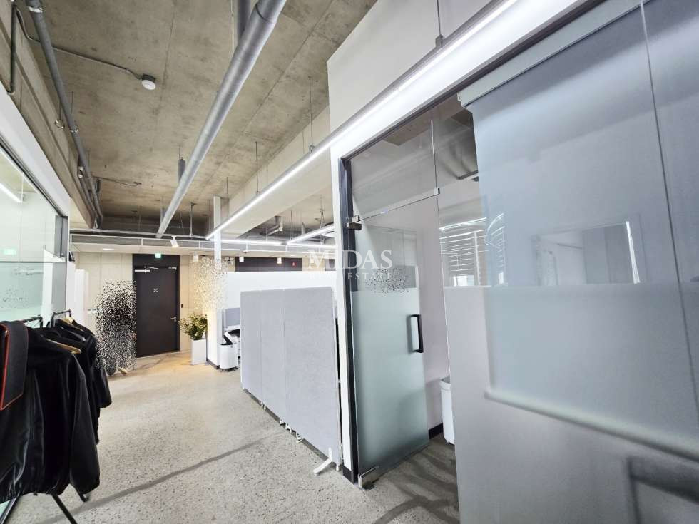 서울 강남구 삼성동 44-17 H 디자인 건물, 인테리어 너무 잘 되어 있는 채광,뷰 좋은 사무실입니다 월세 매물번호 10091 사진 8