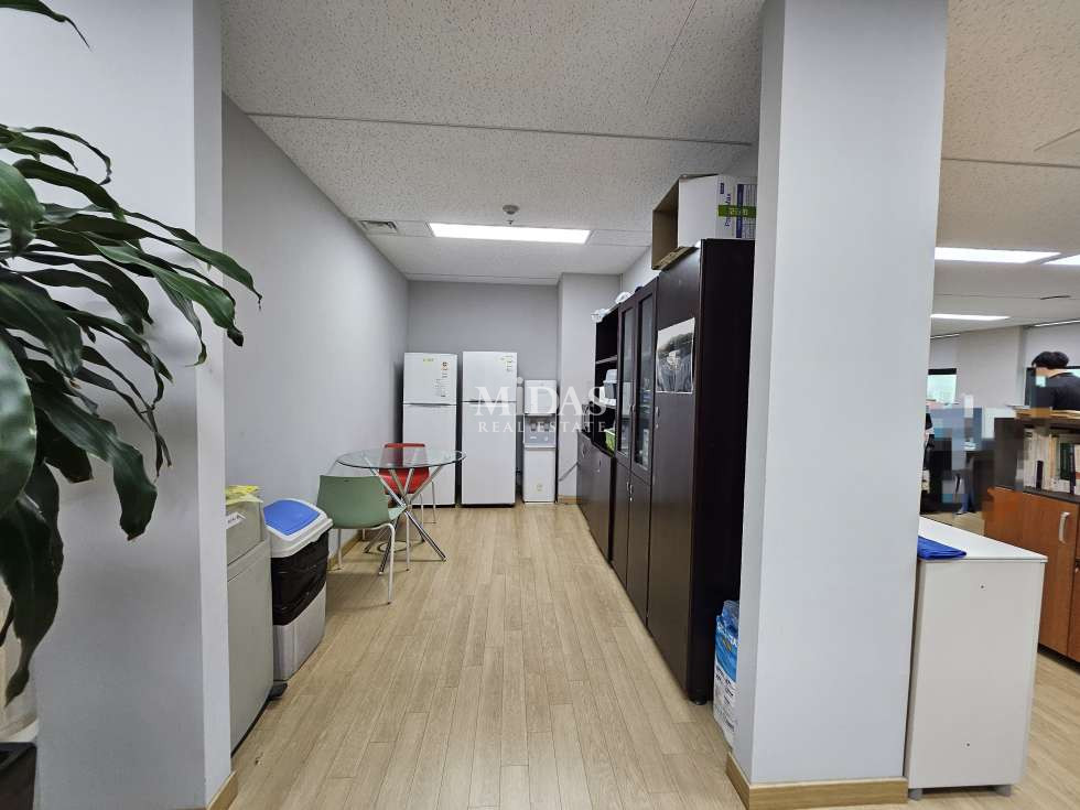 서울 강남구 신사동 Midas Real Estate 월세 매물번호 10108 사진 8