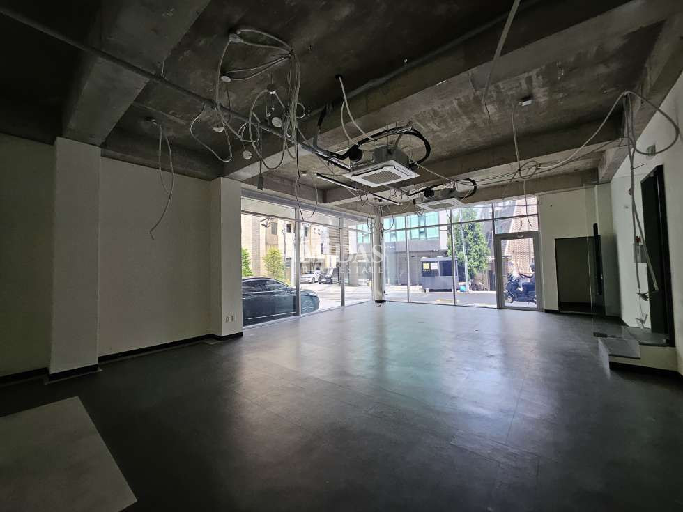 서울 강남구 청담동 MiDAS Real Estate 월세 매물번호 10237 사진 2