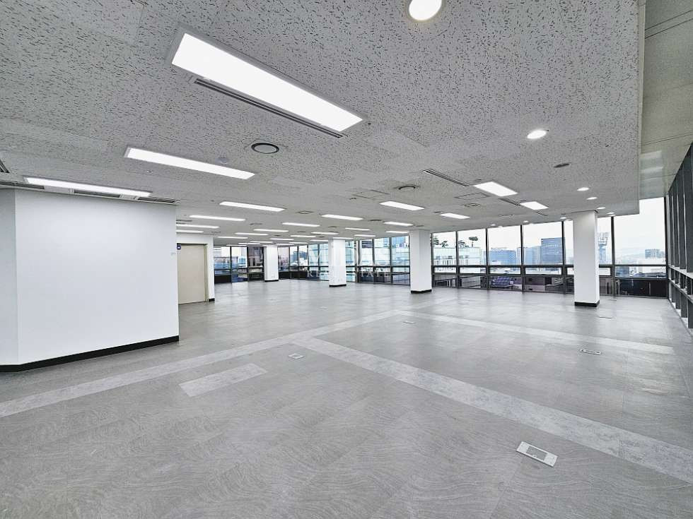 서울 강남구 논현동 주동 강남구청역 초역세권 대로변 추천 월세 매물번호 10106 사진 3