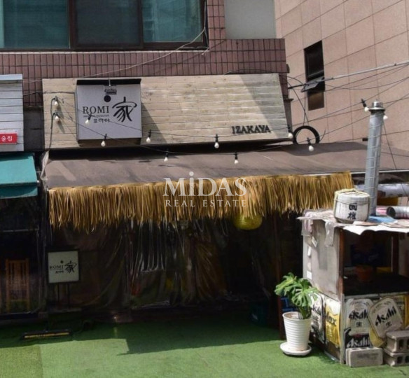 서울 서초구 잠원동 신사역 초메인 1층 상가 가시성 굿 월세 매물번호 10405 사진 1