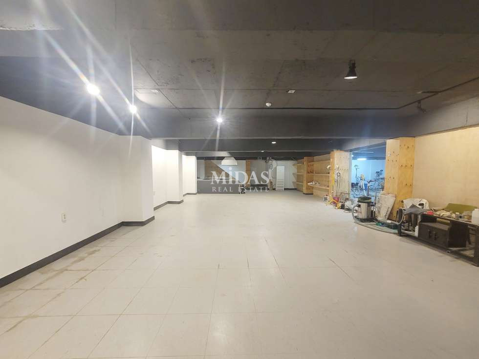 서울 송파구 방이동 전용80 - 방이먹자 초입 / 목공방 겸 복고 카페 월세 매물번호 10040 사진 5