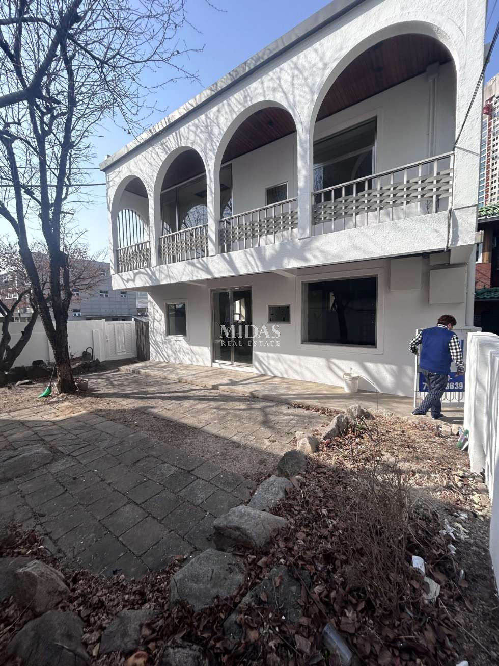 서울 성동구 성수동1가 서울숲 아뜰리에 건물통임대 마당있는 유니크함 월세 매물번호 10578 사진 2