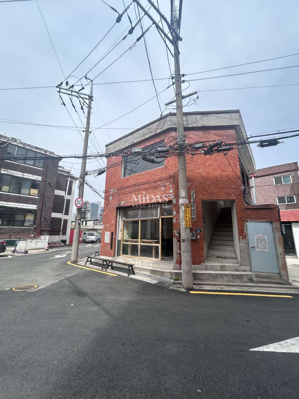 서울 성동구 성수동2가 요즘핫한 동연무장인근 코너자리 신축, 시세차익 가능매물 매매 매물번호 10604 사진 2